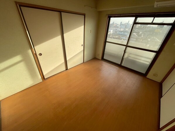 メゾンヒカリの物件内観写真